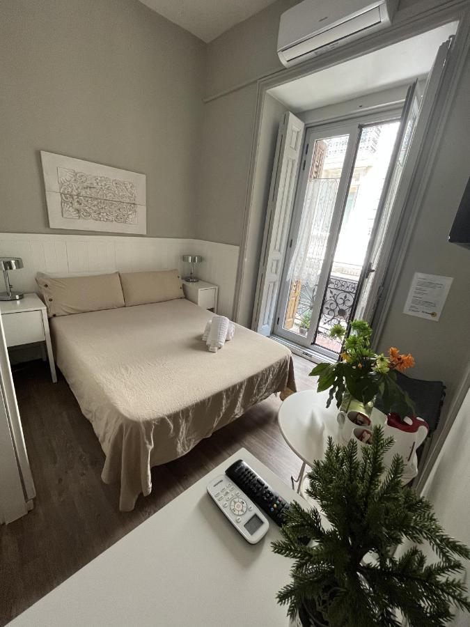 El Hostall Madrid Dış mekan fotoğraf